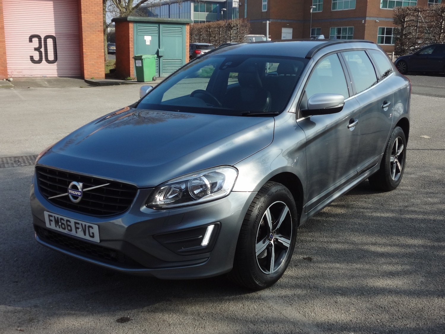 Used Volvo XC60 2016 for sale - 77761762: Photo 4