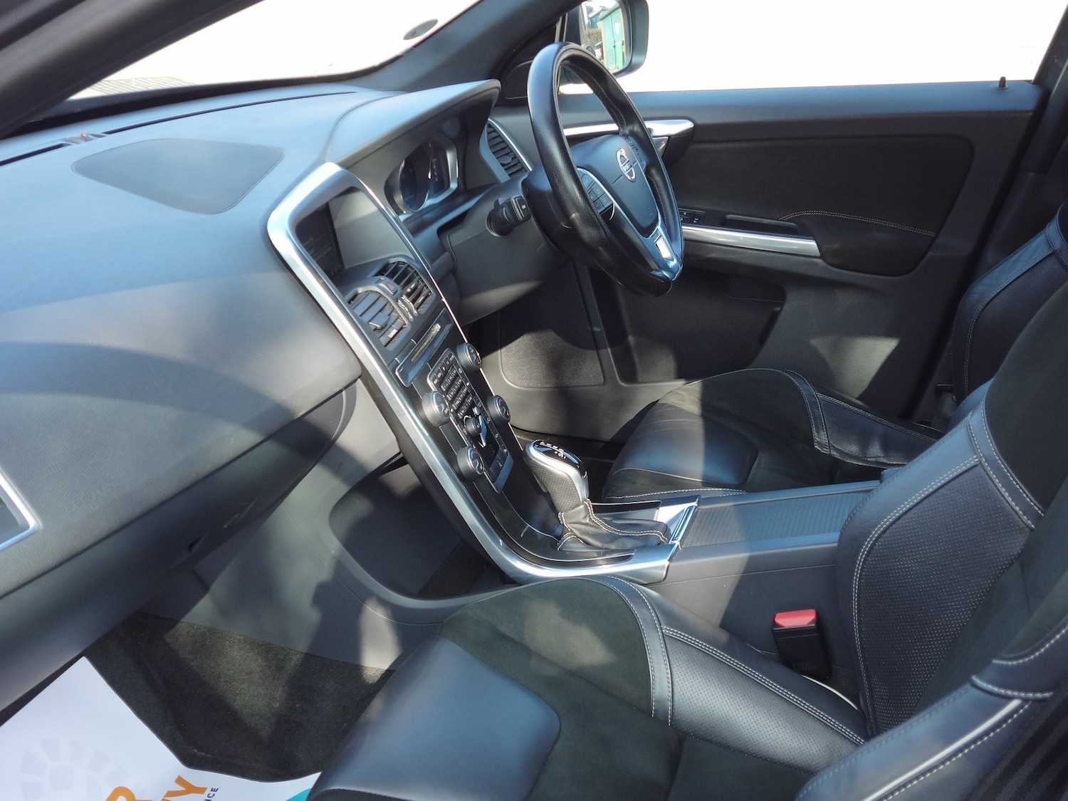 Used Volvo XC60 2016 for sale - 77761762: Photo 5