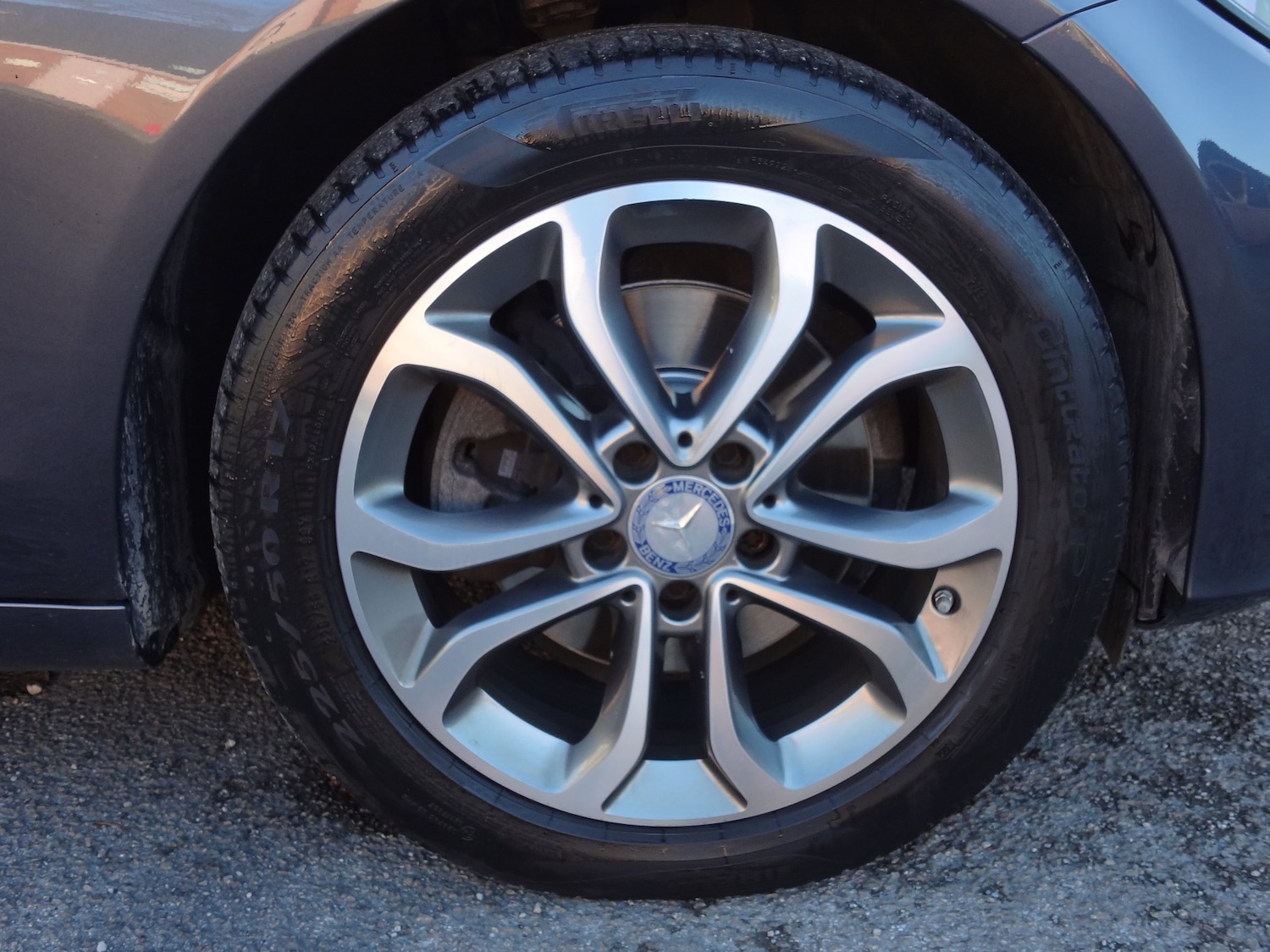 Used Mercedes-Benz C Class 2015 for sale - 76583075: Photo 9