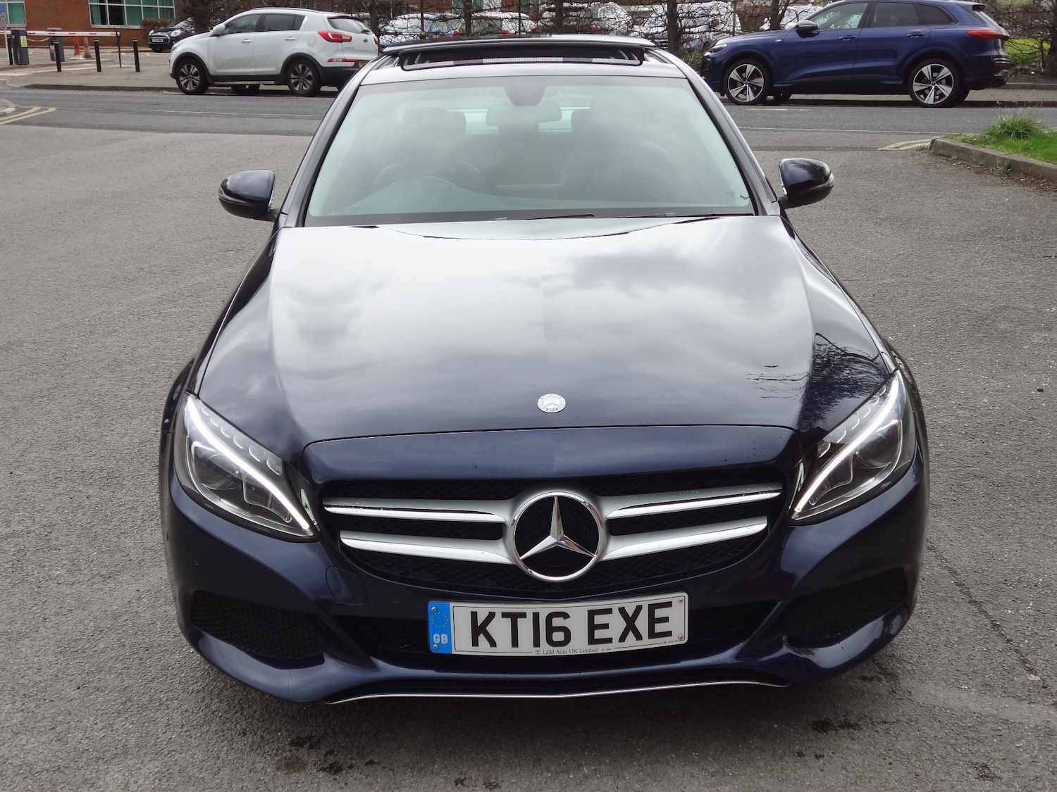 Used Mercedes-Benz C Class 2016 for sale - 78180599: Photo 4