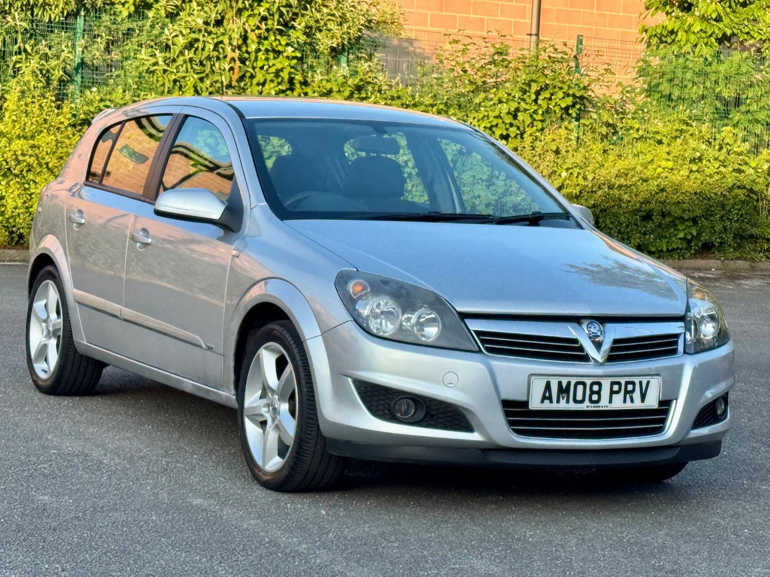 Used Vauxhall Astra for sale - 76592063: Photo 1
