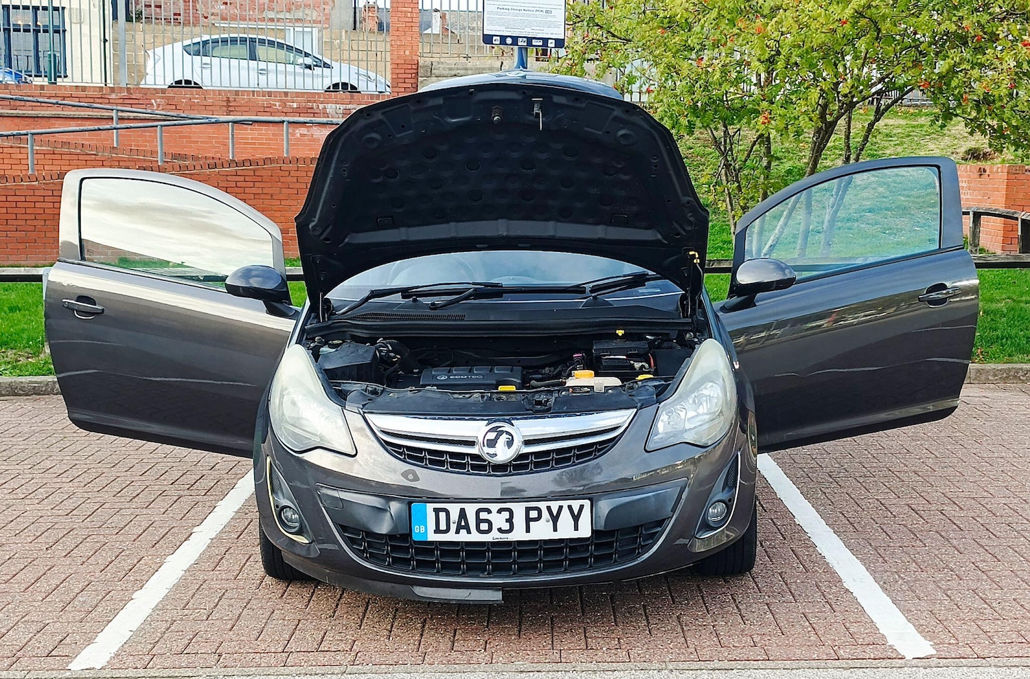 Used Vauxhall Corsa 2014 for sale - 76246647: Photo 9