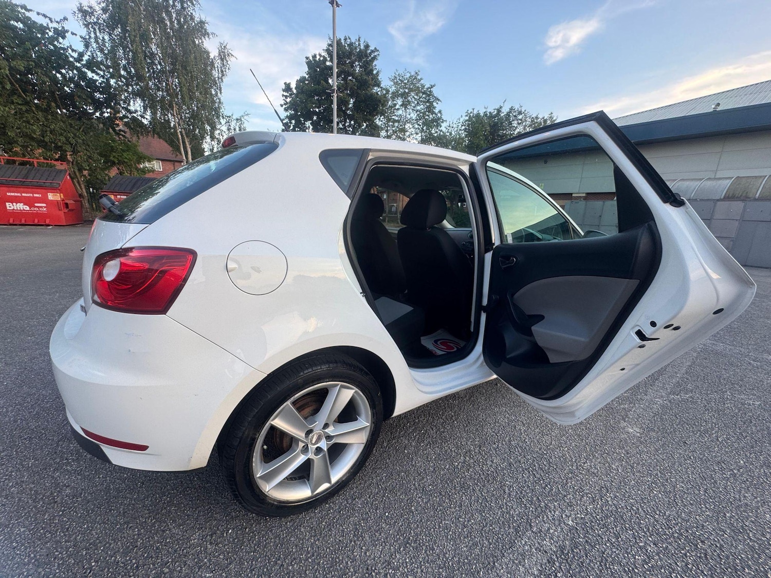 Vehicle 28