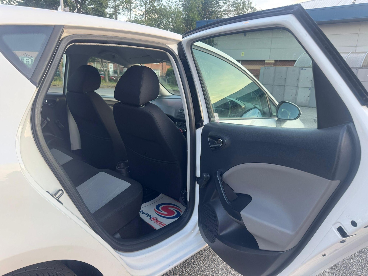 Vehicle 29