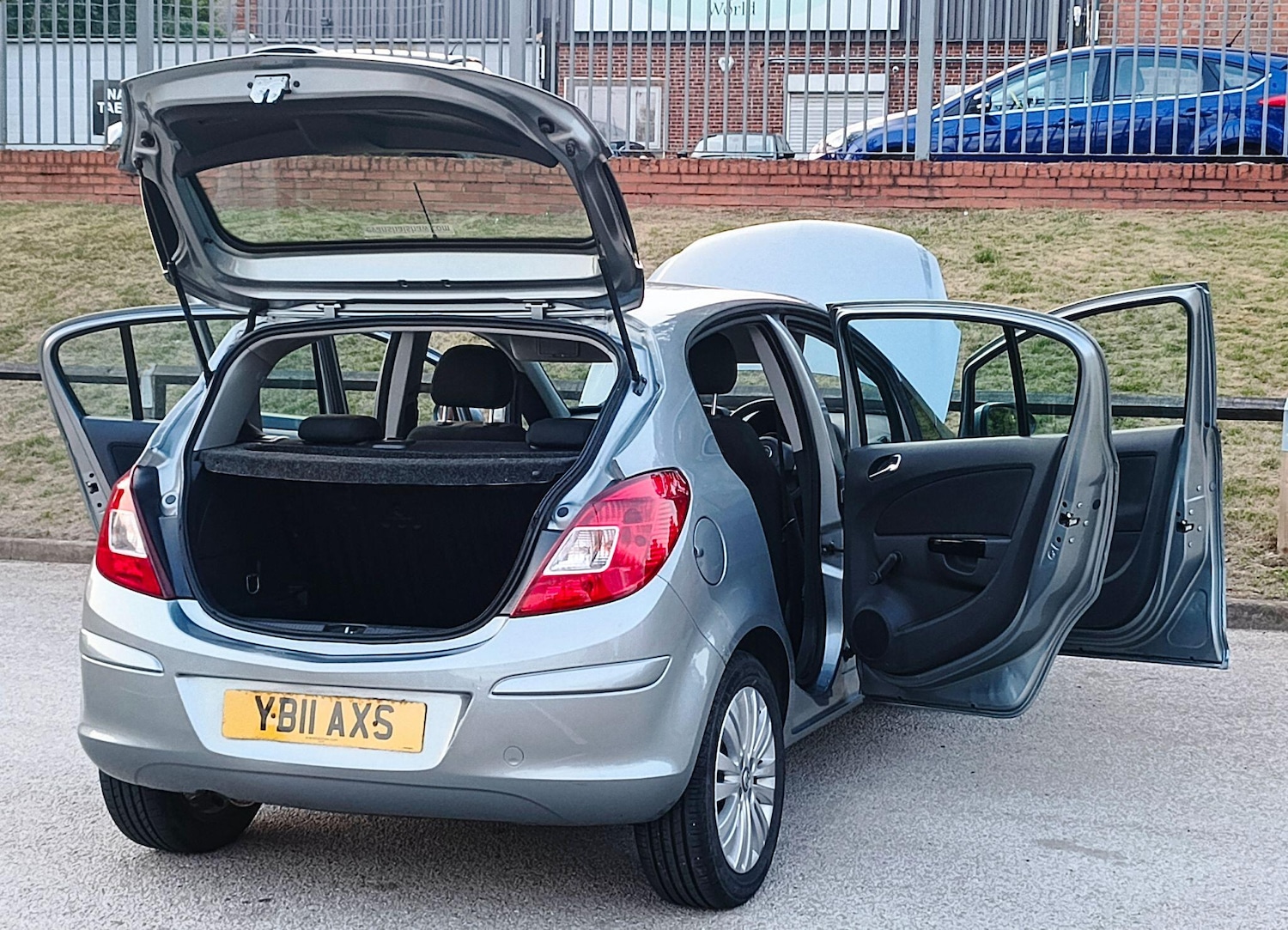 Vehicle 21