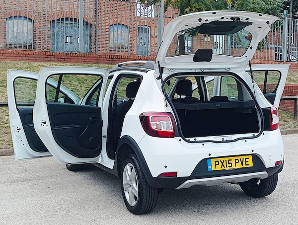 Used Dacia Sandero Stepway 2015 for sale - 75508462: Photo 20