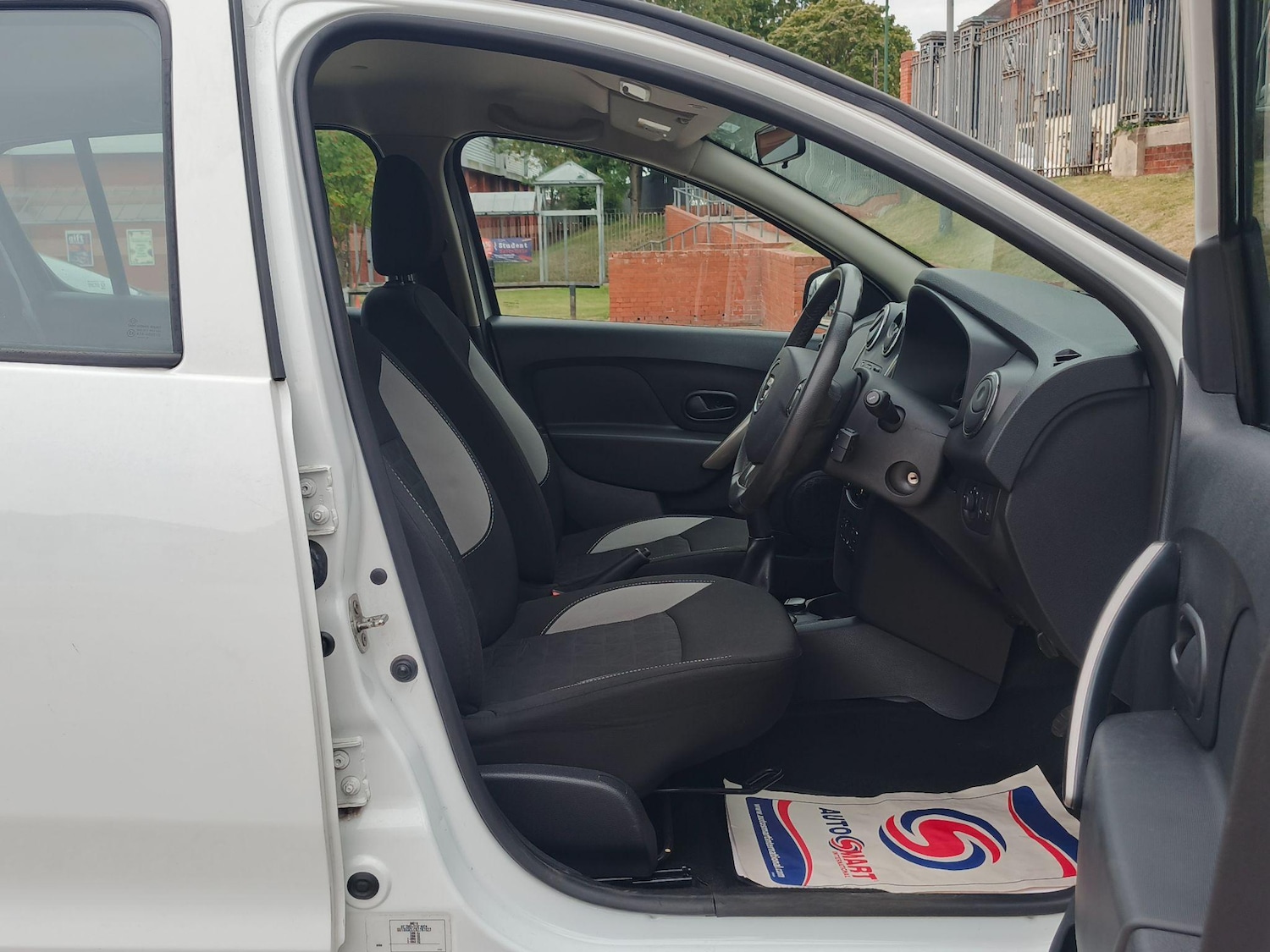 Vehicle 33