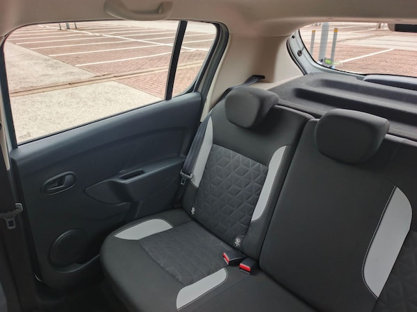 Used Dacia Sandero Stepway 2015 for sale - 75508462: Photo 46