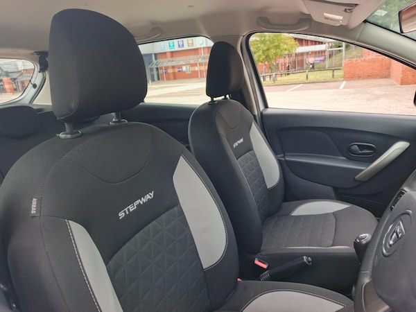 Used Dacia Sandero Stepway 2015 for sale - 75508462: Photo 48
