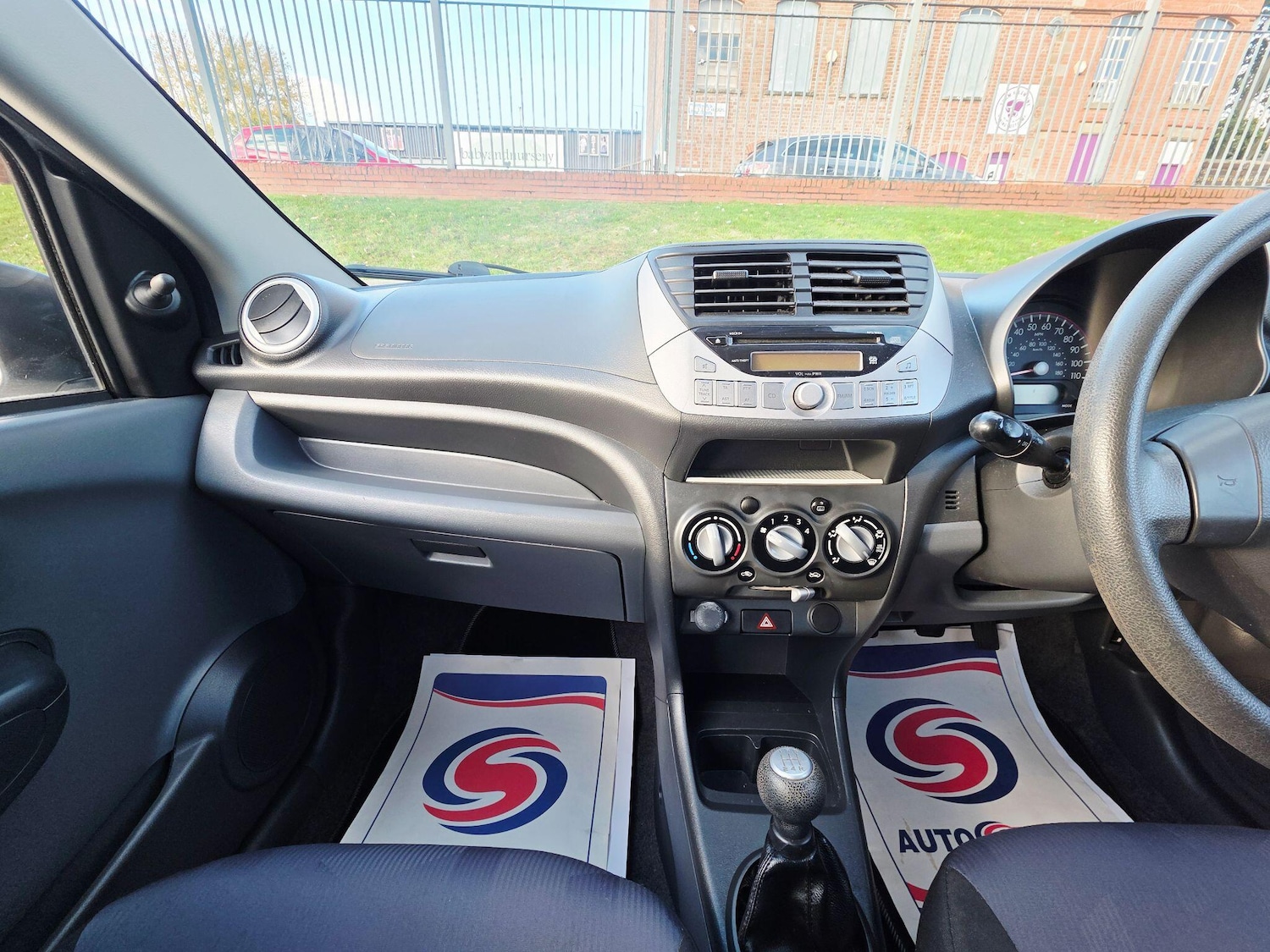 Used Suzuki Alto 2014 for sale - 76360720: Photo 25