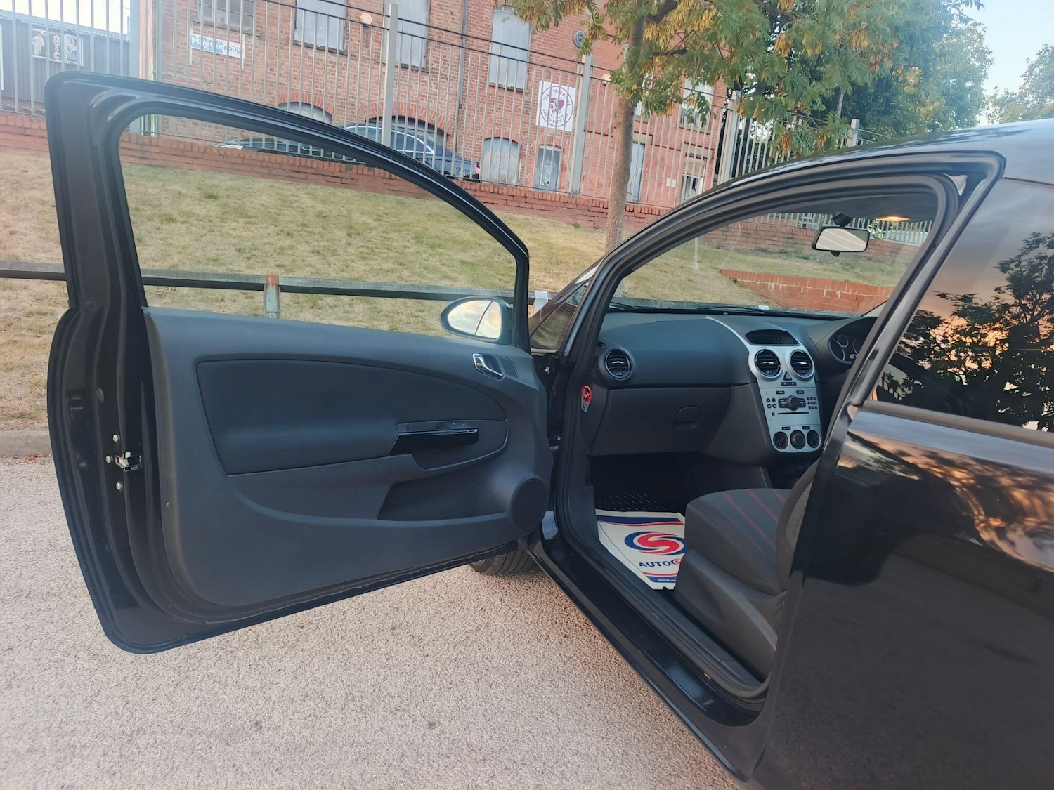 Vehicle 29