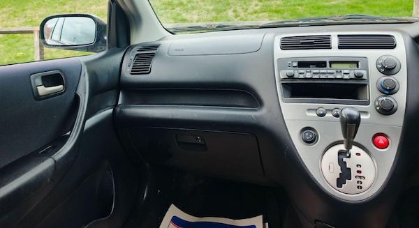 Used Honda Civic 2002 for sale - 76215523: Photo 11
