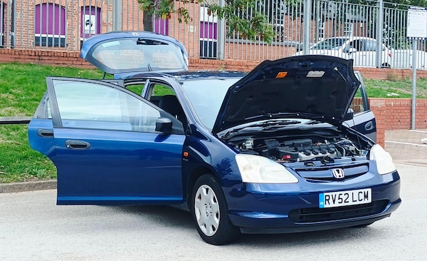 Used Honda Civic 2002 for sale - 76215523: Photo 12