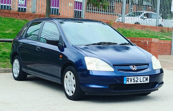 Used Honda Civic 2002 for sale - 76215523: Photo 1