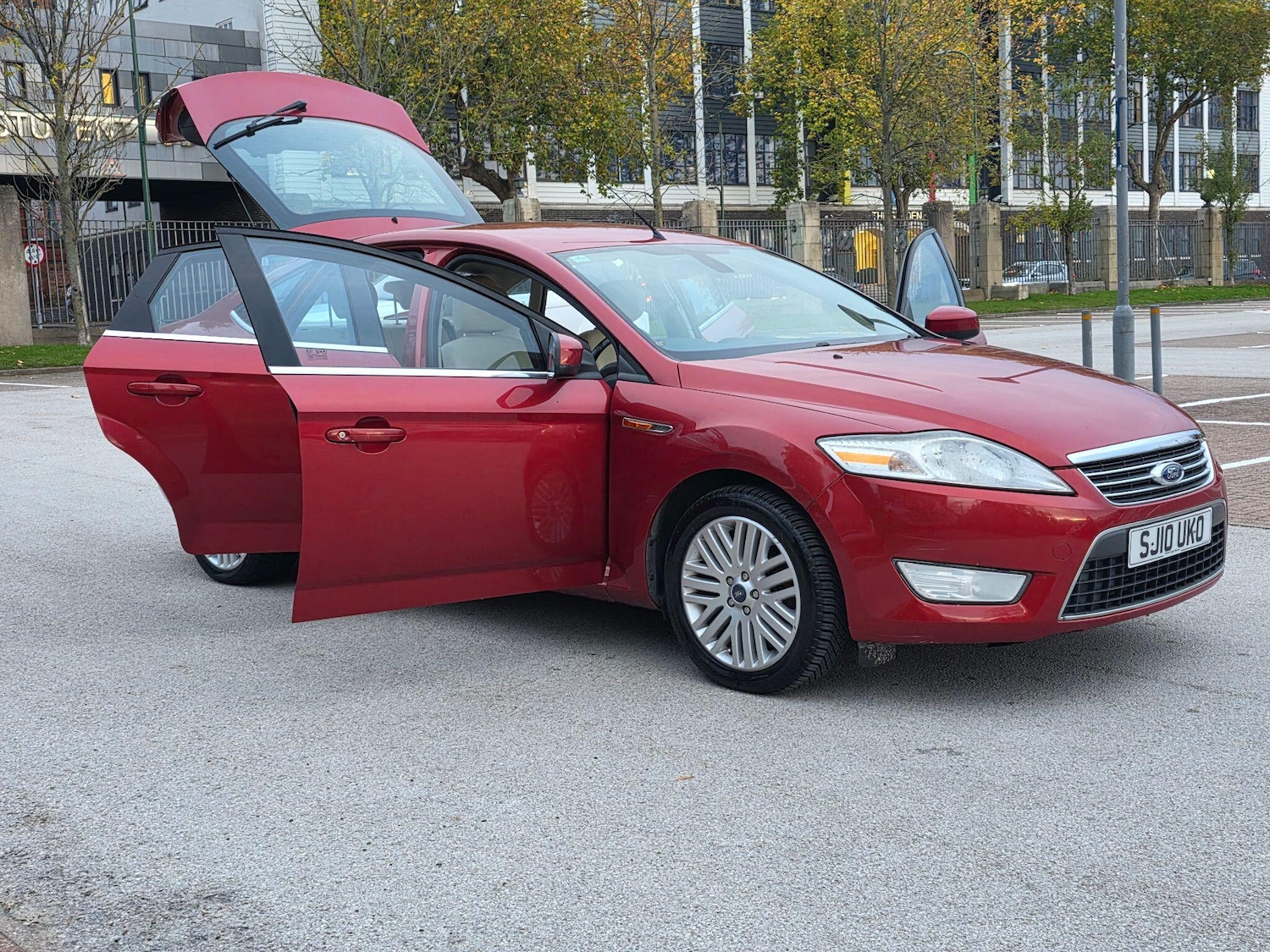 Used Ford Mondeo 2010 for sale - 76441202: Photo 12
