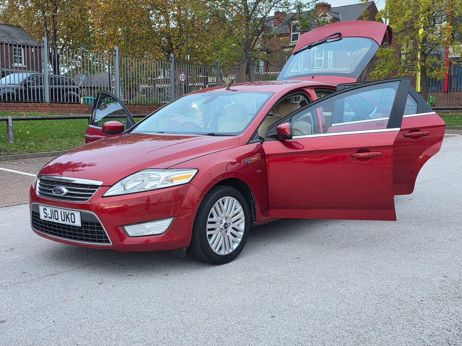 Used Ford Mondeo 2010 for sale - 76441202: Photo 13