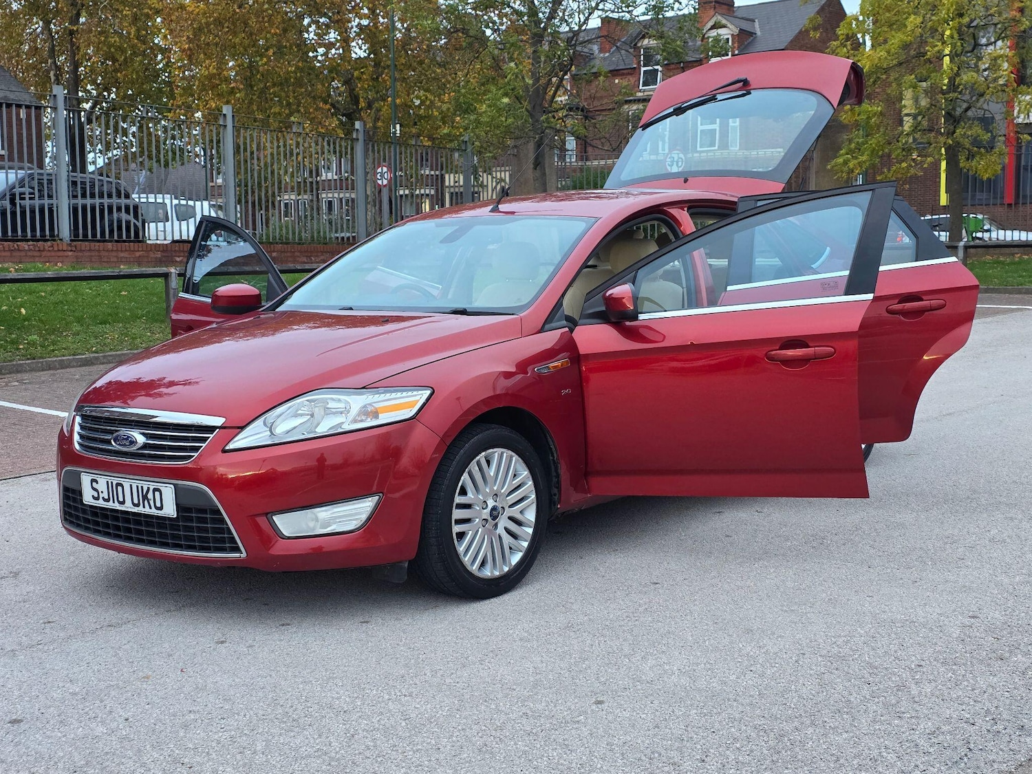 Used Ford Mondeo 2010 for sale - 76441202: Photo 14