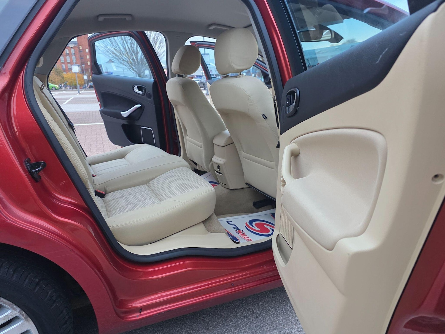 Used Ford Mondeo 2010 for sale - 76441202: Photo 18