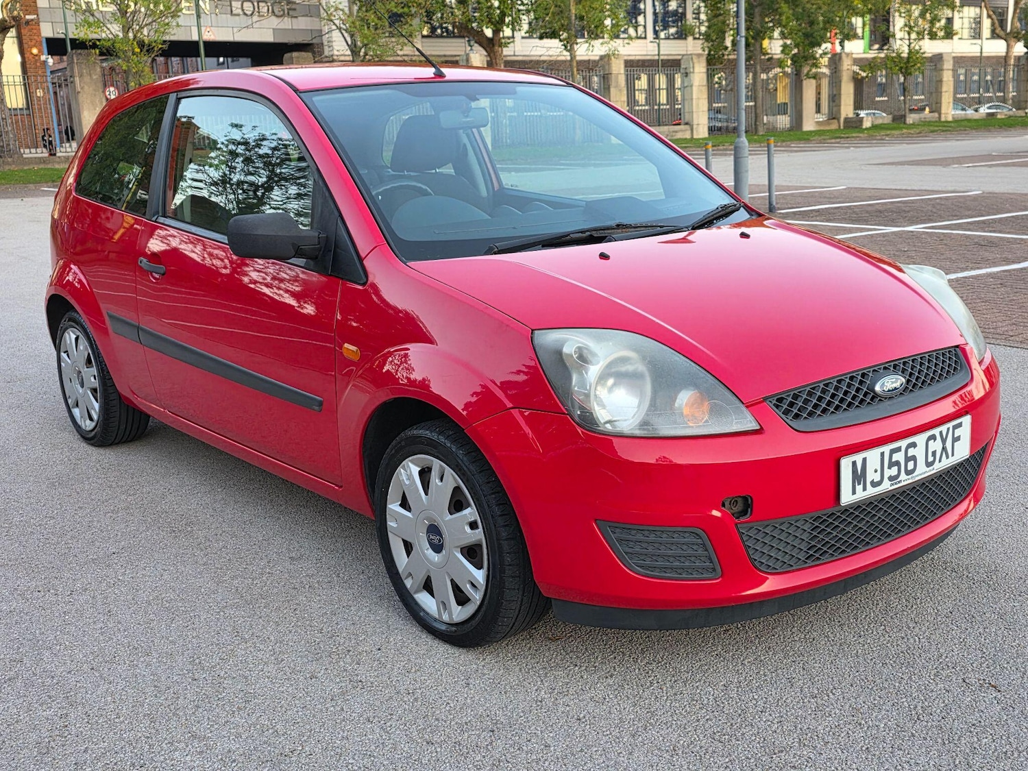 Used Ford Fiesta 2006 for sale - 76121920: Photo 2