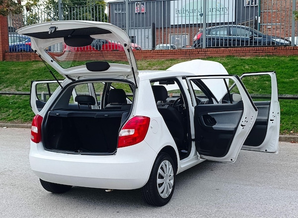 Used Skoda Fabia 2010 for sale - 76238925: Photo 16