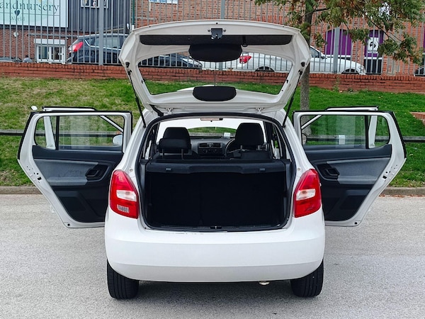 Used Skoda Fabia 2010 for sale - 76238925: Photo 17