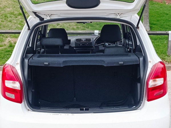 Used Skoda Fabia 2010 for sale - 76238925: Photo 19