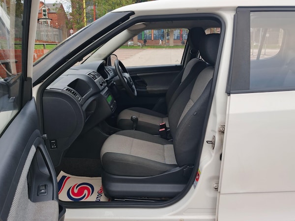 Used Skoda Fabia 2010 for sale - 76238925: Photo 26