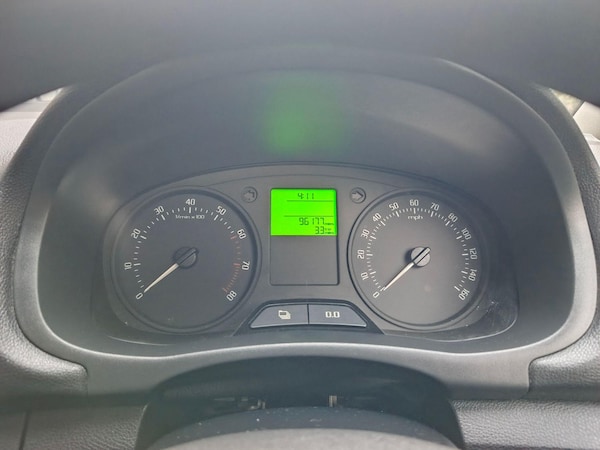 Used Skoda Fabia 2010 for sale - 76238925: Photo 29
