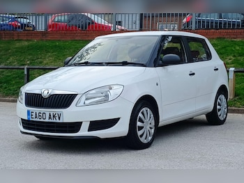Used Skoda Fabia 2010 for sale - 76238925: Photo 2