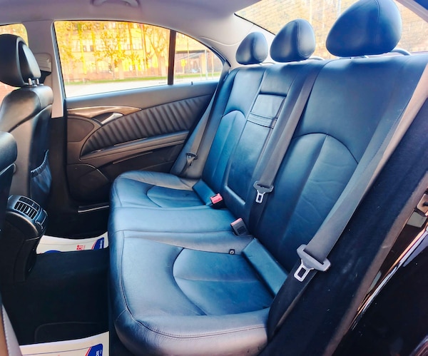 Used Mercedes-Benz E Class 2008 for sale - 76260477: Photo 12