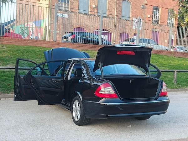 Used Mercedes-Benz E Class 2008 for sale - 76260477: Photo 21