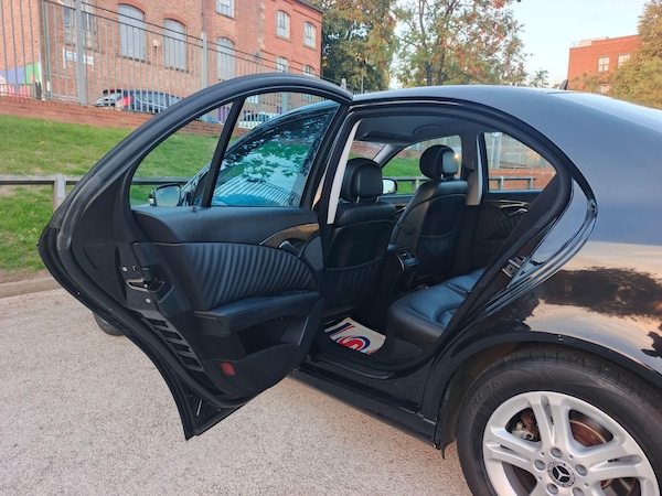 Used Mercedes-Benz E Class 2008 for sale - 76260477: Photo 33
