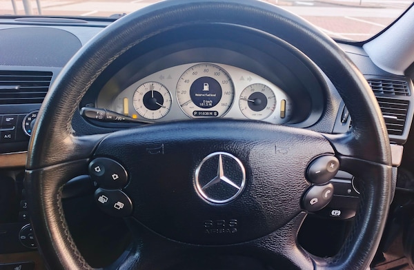 Used Mercedes-Benz E Class 2008 for sale - 76260477: Photo 34