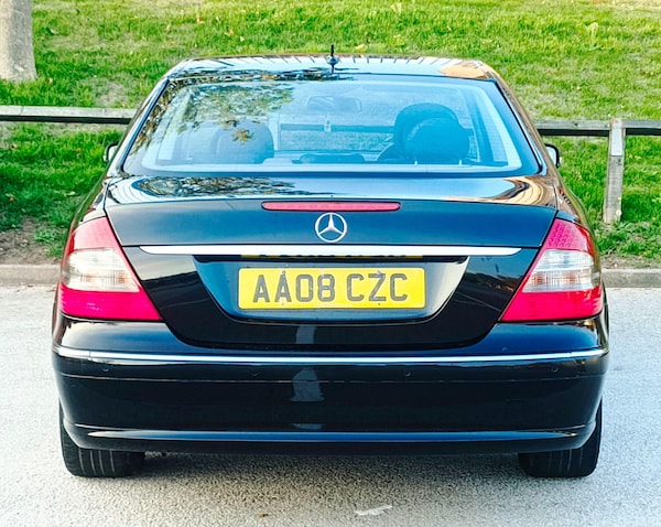 Used Mercedes-Benz E Class 2008 for sale - 76260477: Photo 6