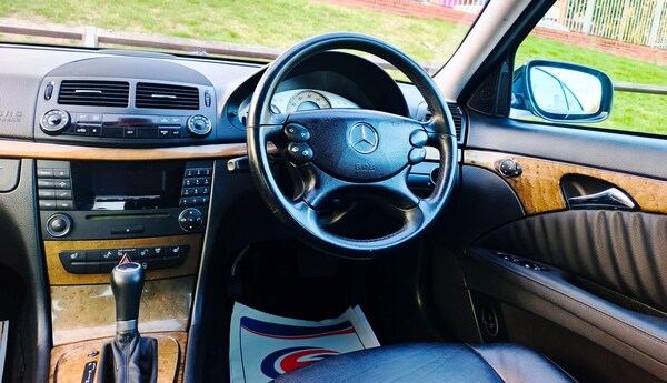Used Mercedes-Benz E Class 2008 for sale - 76260477: Photo 8