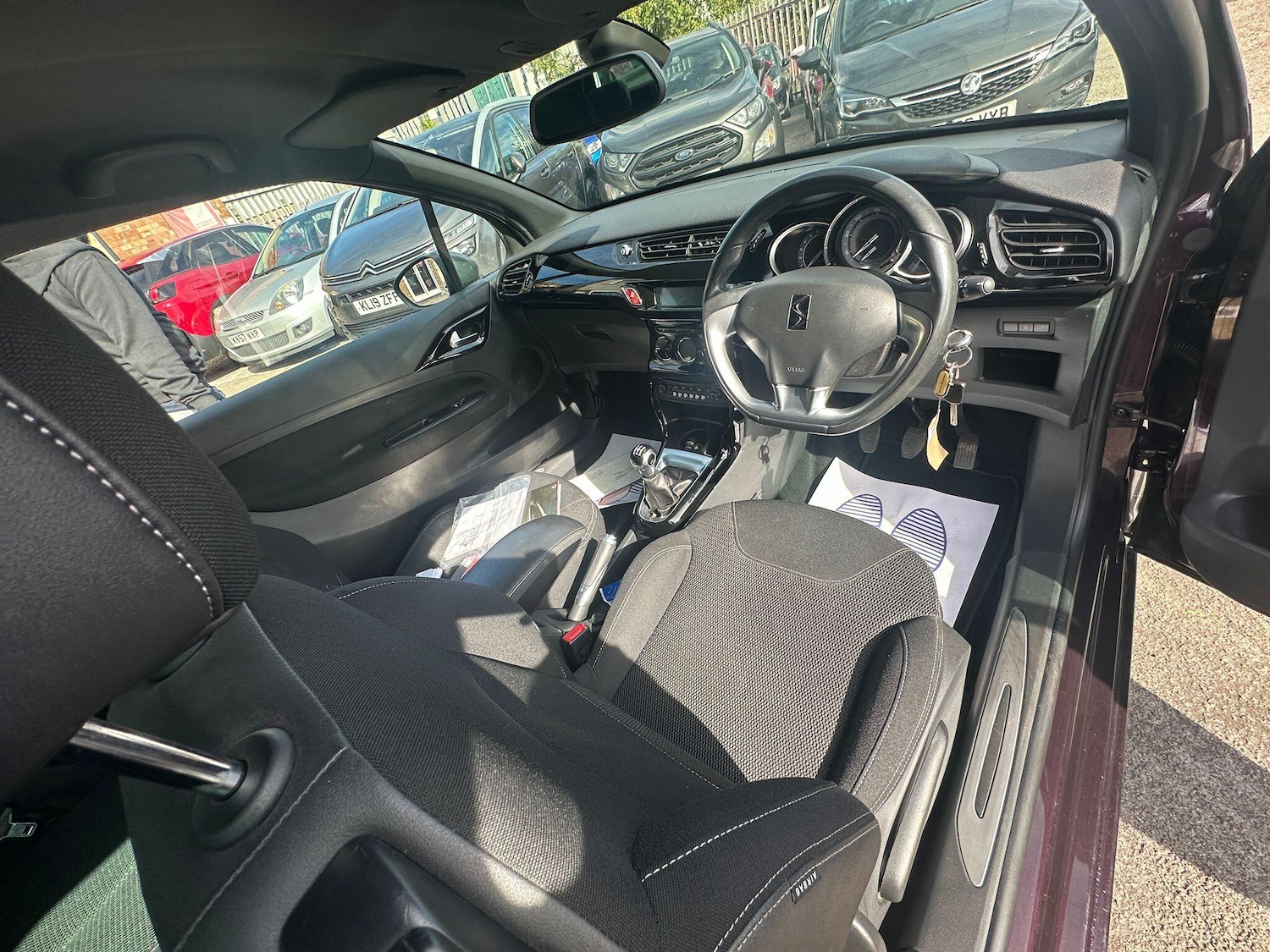 Used Citroen DS3 2014 for sale - 76584208: Photo 16