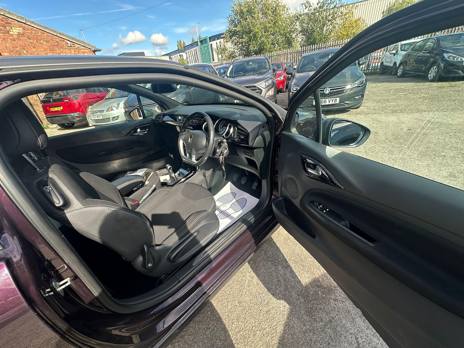 Used Citroen DS3 2014 for sale - 76584208: Photo 17