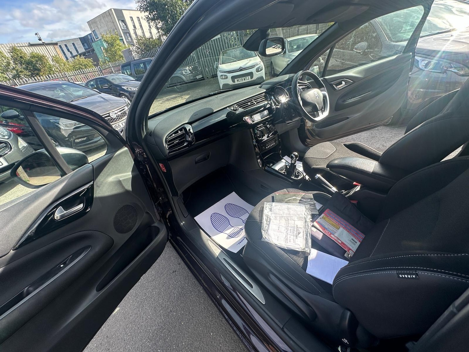 Used Citroen DS3 2014 for sale - 76584208: Photo 19