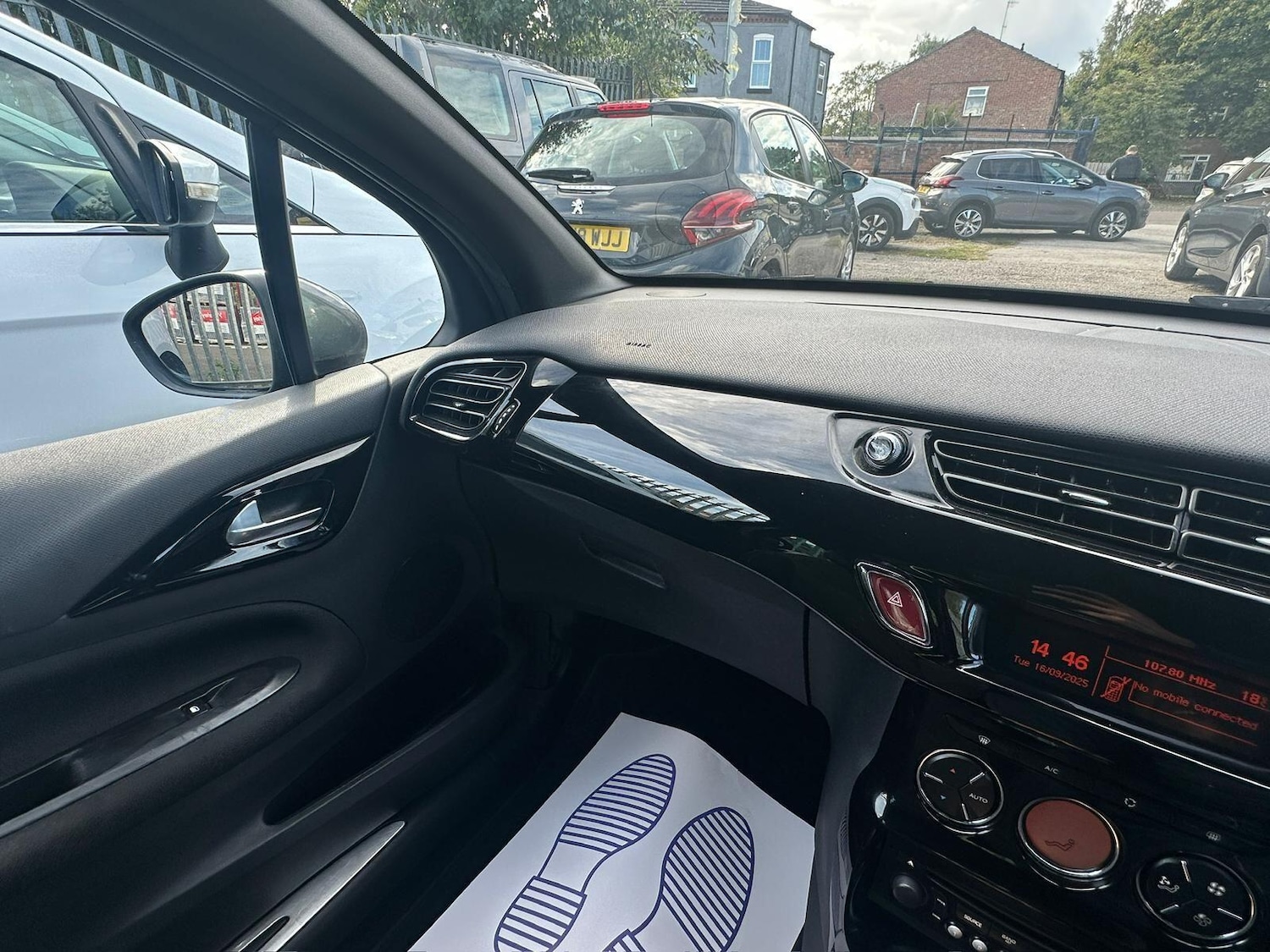 Used Citroen DS3 2014 for sale - 76584208: Photo 25