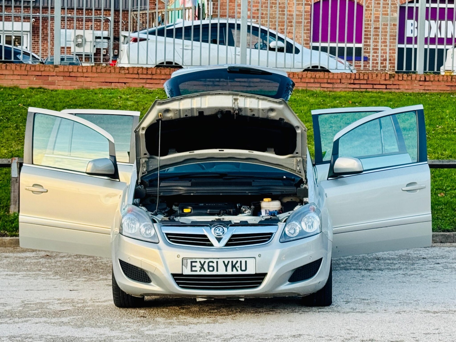 Used Vauxhall Zafira for sale - 76592484: Photo 13