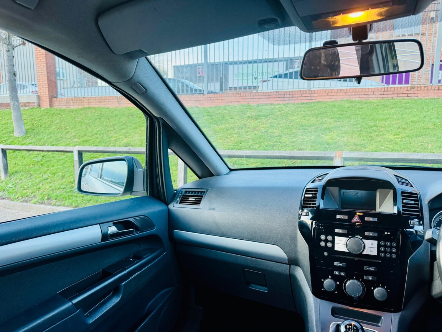 Used Vauxhall Zafira for sale - 76592484: Photo 18