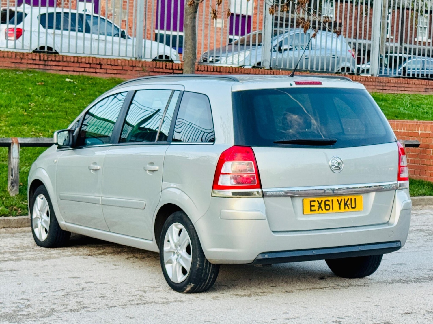 Used Vauxhall Zafira for sale - 76592484: Photo 24