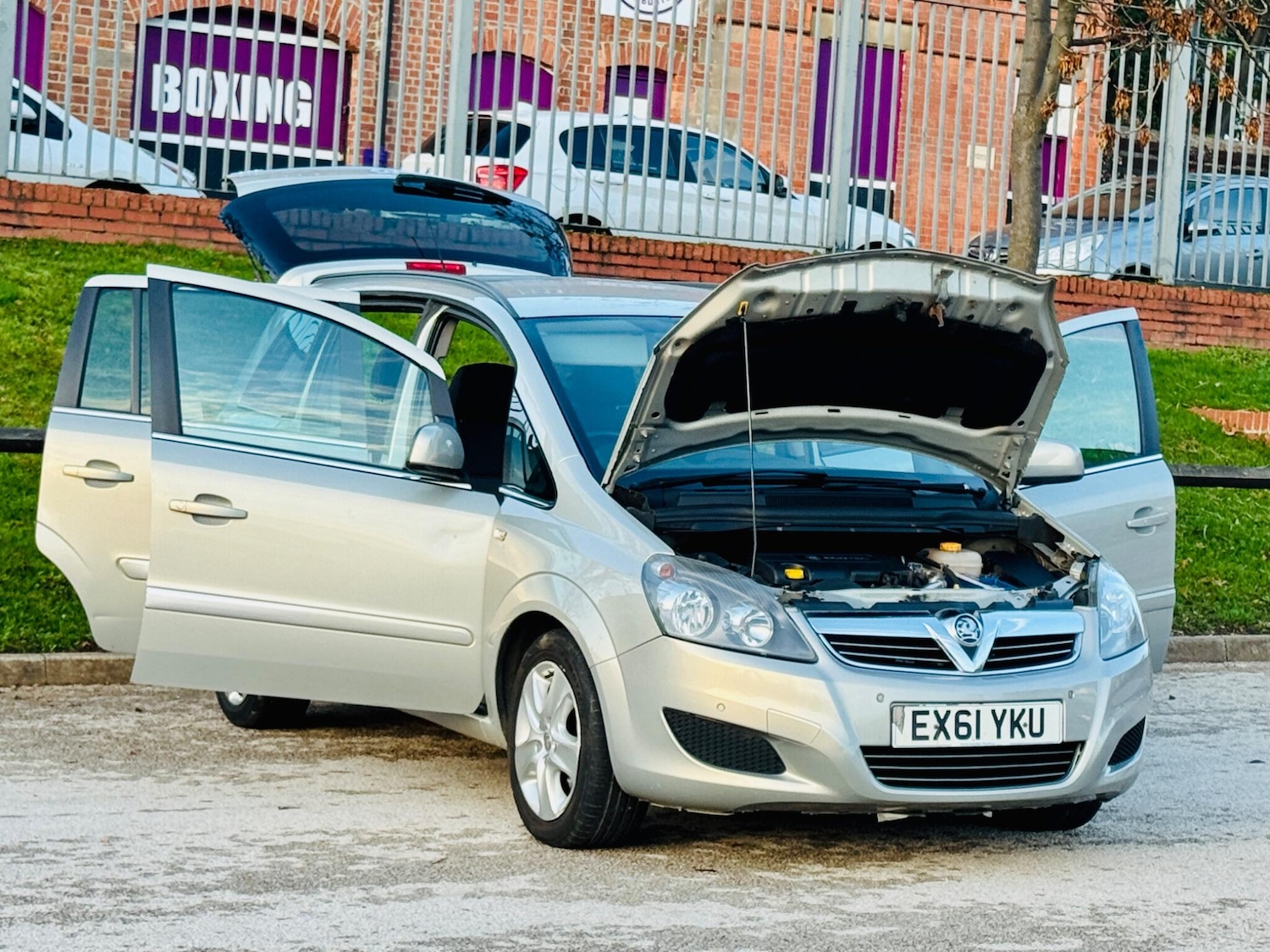 Used Vauxhall Zafira for sale - 76592484: Photo 25