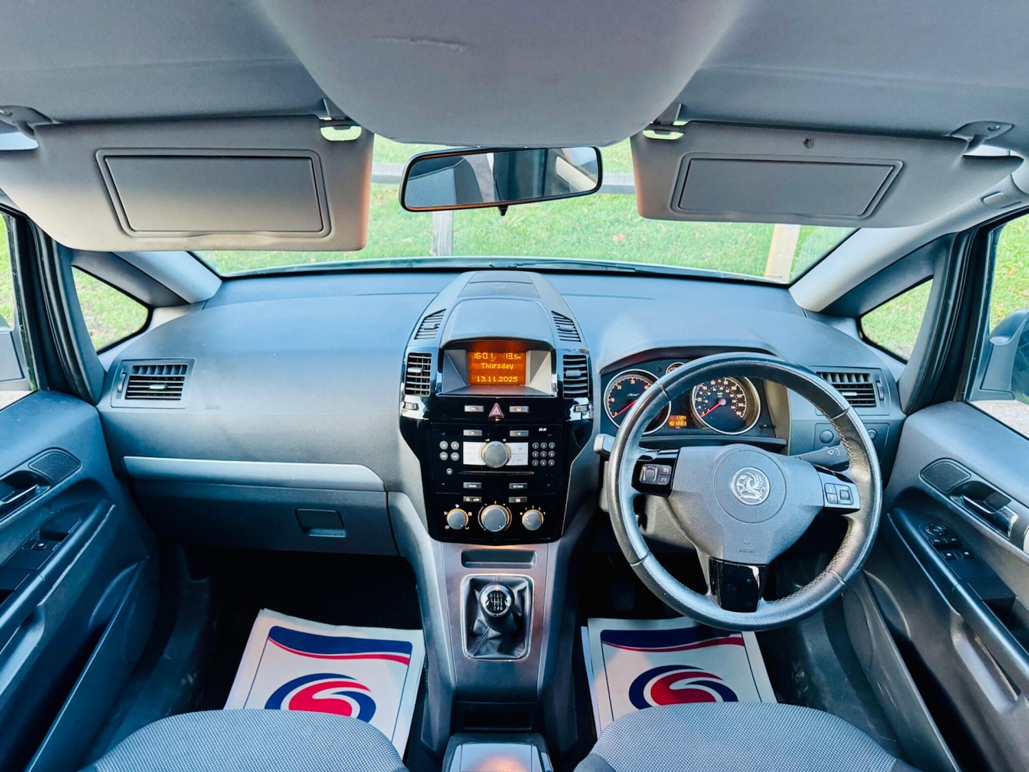 Used Vauxhall Zafira for sale - 76592484: Photo 7