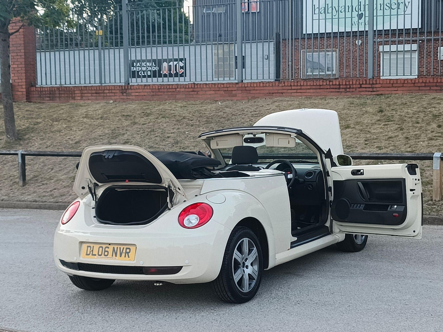 Vehicle 28