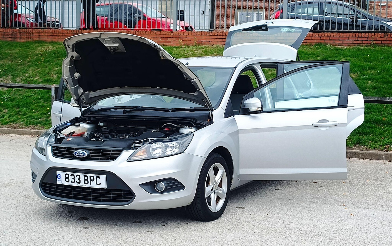 Used Ford Focus 2010 for sale - 76317865: Photo 11