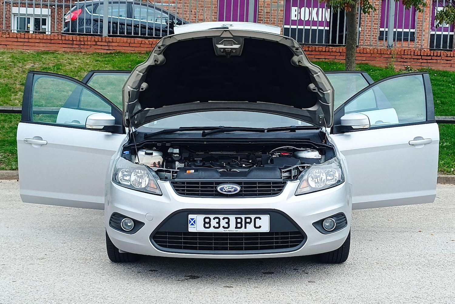 Used Ford Focus 2010 for sale - 76317865: Photo 12