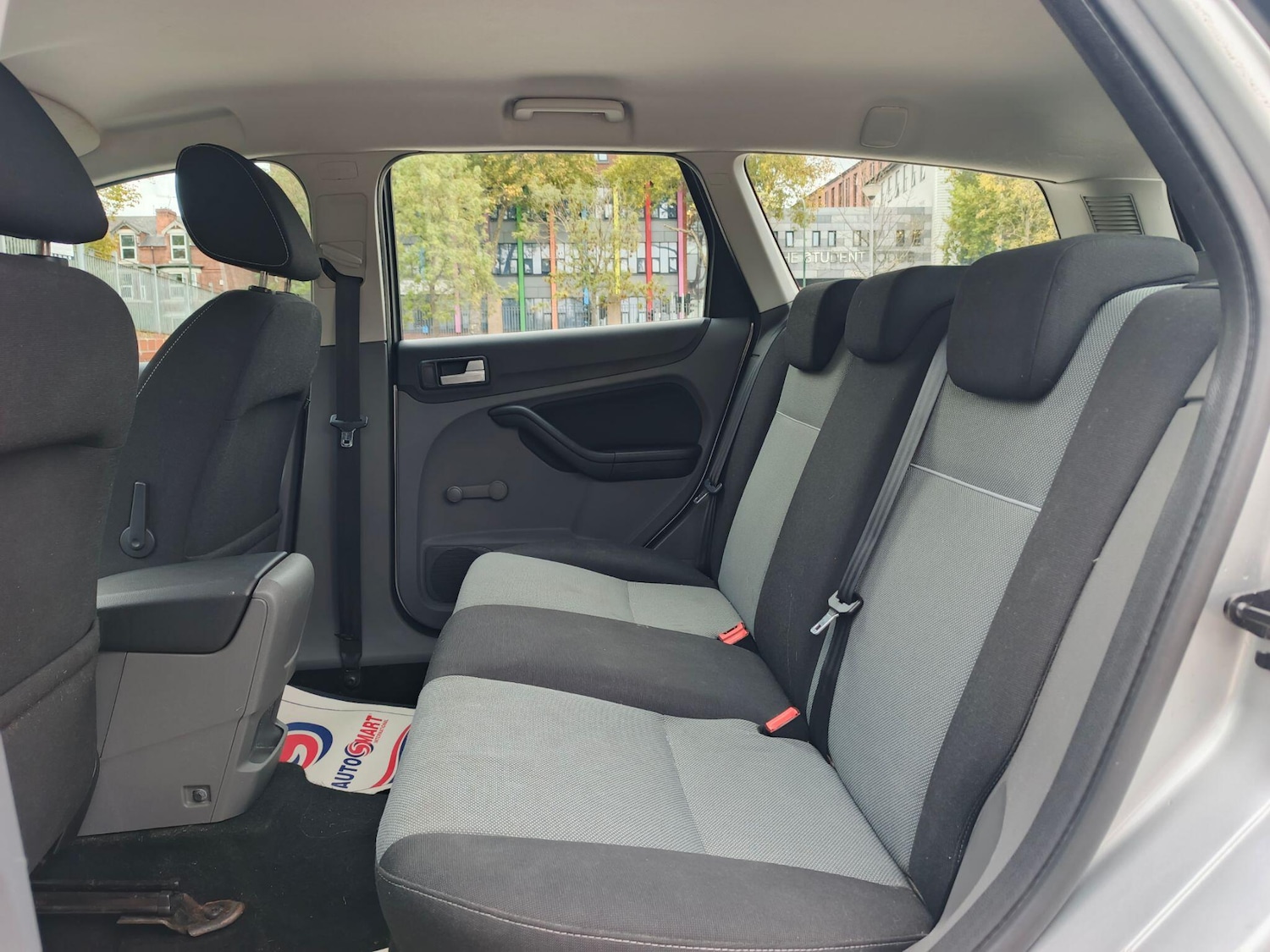 Used Ford Focus 2010 for sale - 76317865: Photo 30