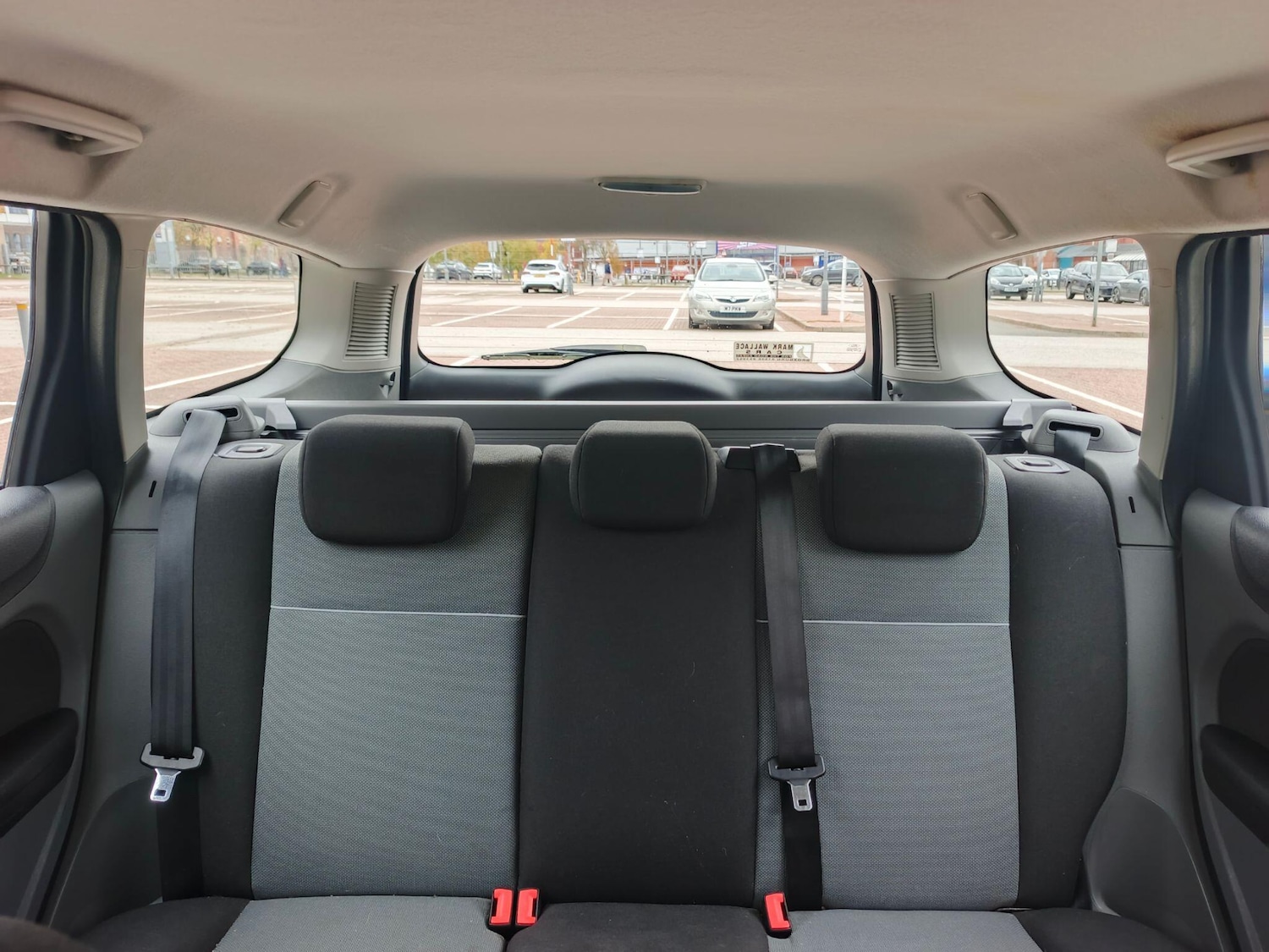 Used Ford Focus 2010 for sale - 76317865: Photo 32