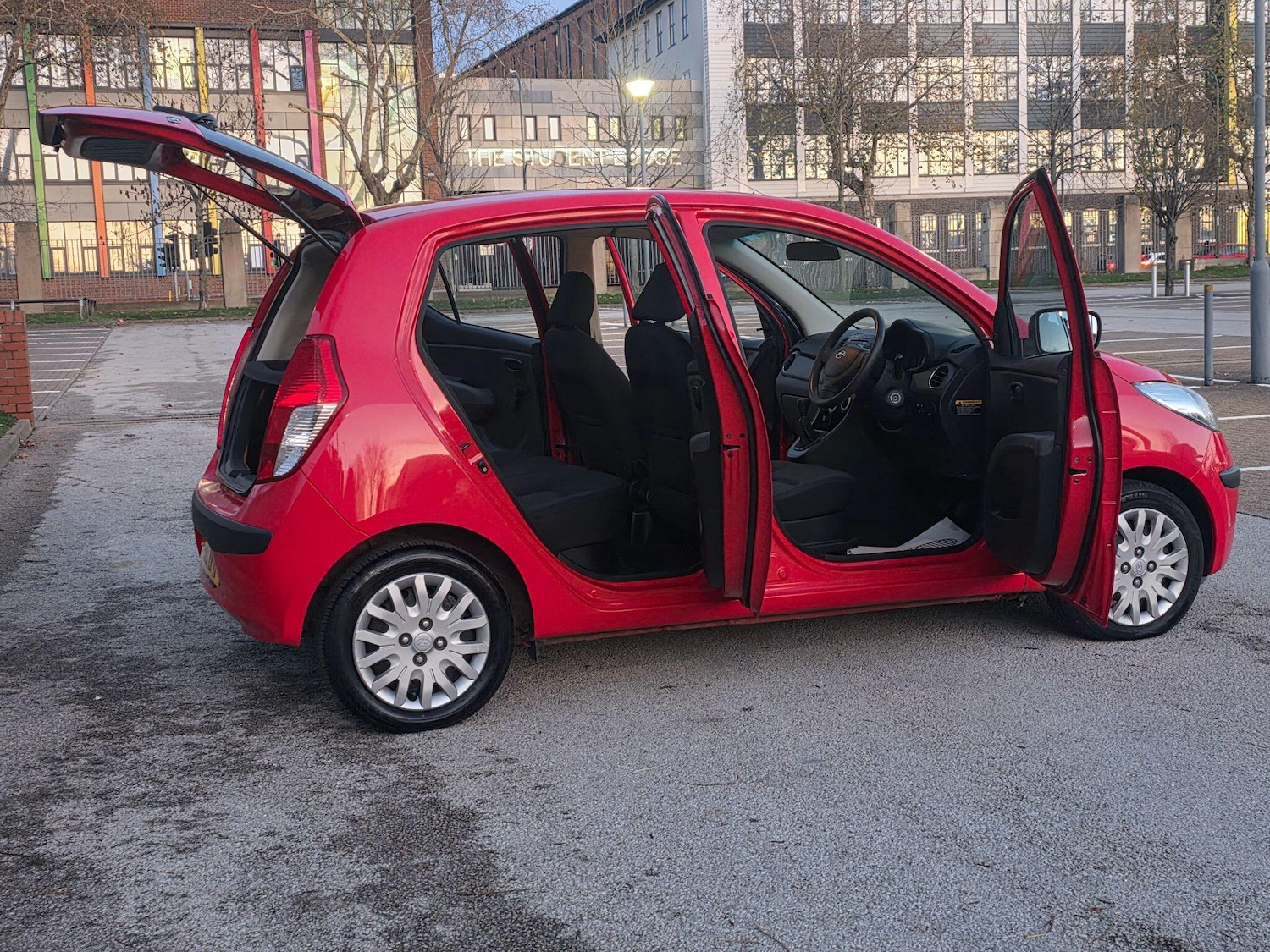 Used Hyundai i10 2010 for sale - 76632828: Photo 8